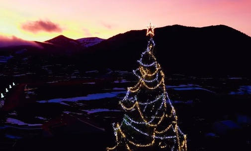 Le plus grand sapin de Noël naturel... A Camurac !