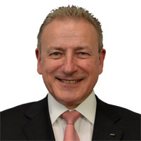 Hans-Dieter Wiener, Vertriebsdirektor