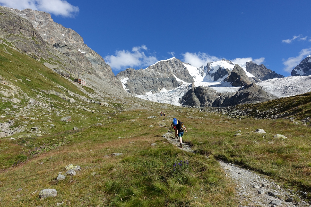 Im Zustieg zur Tschiervahütte