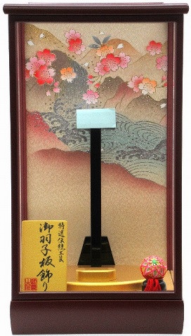 羽子板ケース 美香 8号 高さ39.5cm 四角 マホガニー塗り（P750）