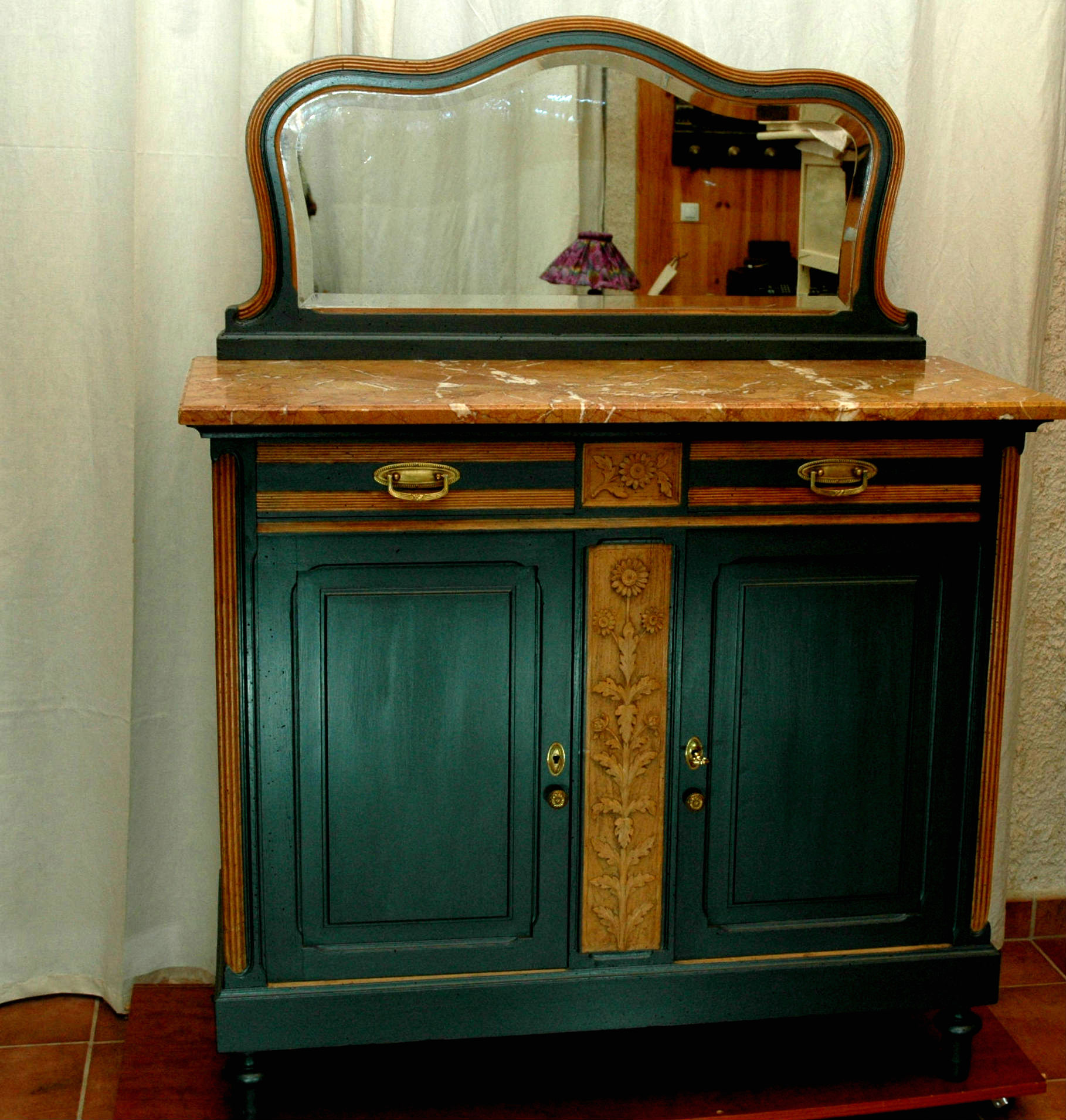 buffet Cosmos dim: H 160 (avec miroir) x L 122 x l 48
