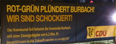 Das CDU Banner, Protest gegen die, von SPD und Grünen, geplanteZwangsabgabe von kleineren Kommunen an größere Städte in Nordrhein-Westfalen. Bild: cwem 2013