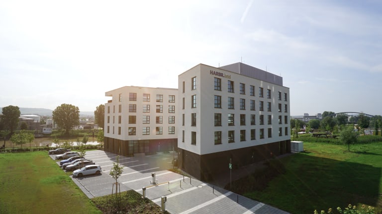 HABR. Hotel Heilbronn (ca. 4.500 Lfm Silikonfugen) Fugensanierung