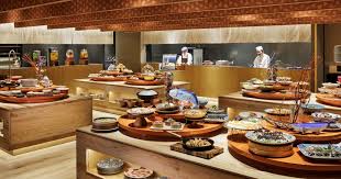 昨日の日曜日、朝、お隣りOMO7高知さんの朝食会場へ～