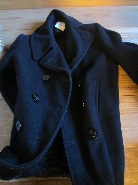 大学2年の時、大阪は梅田の洋服屋で買ったPコート・・