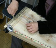 プサルタリーって - 安藤三七子ギター＆プサルタリー教室 （横浜