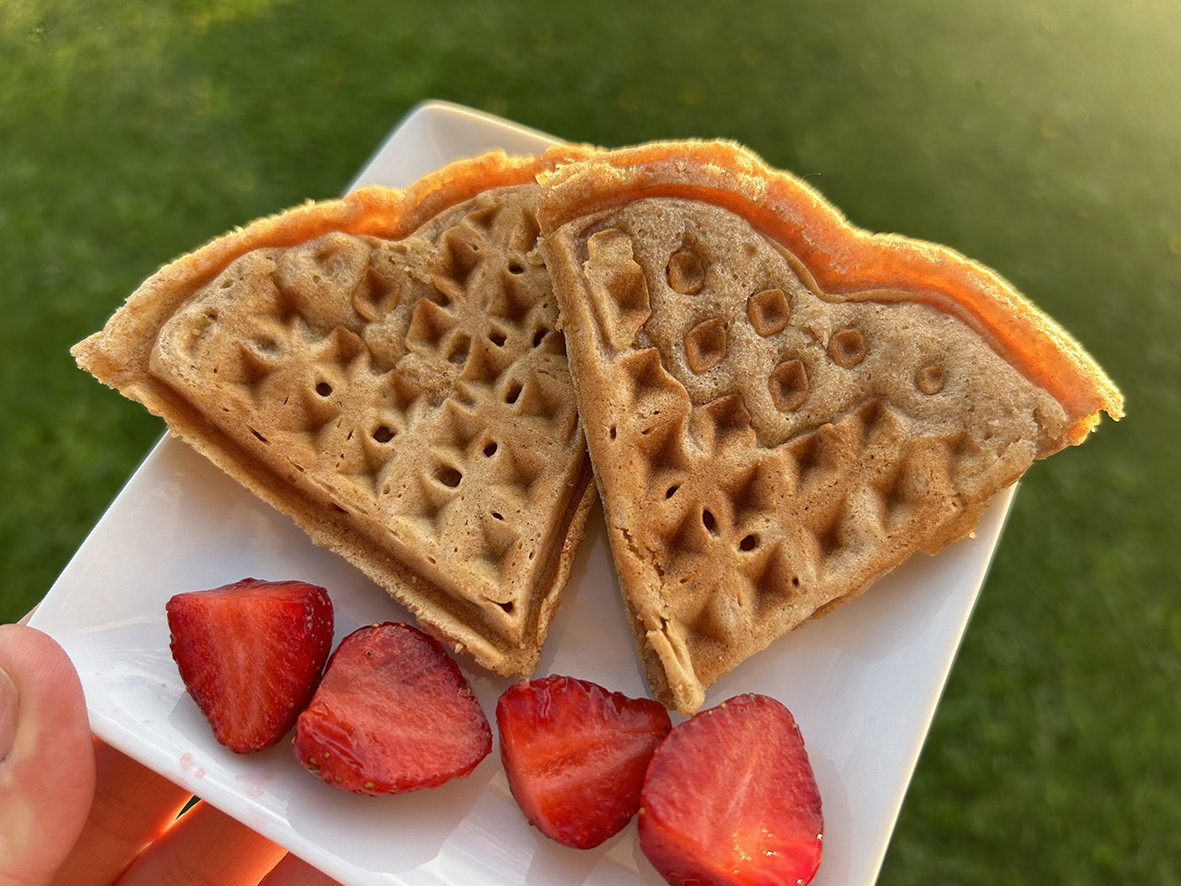 REZEPT: Frischkäse-Waffeln mit Kokosblütenzucker