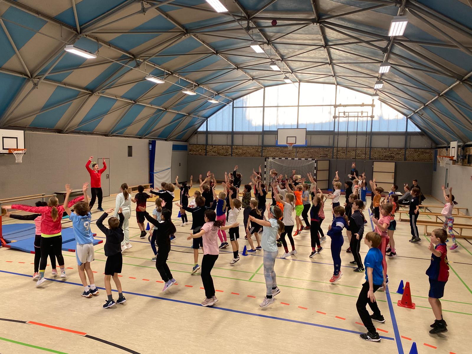 Turnfest an der 9. GS