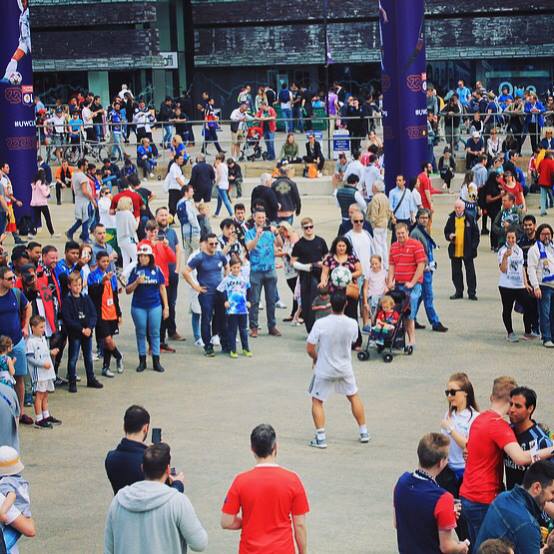 Roadshow Straßenshow Fußball Freestyler