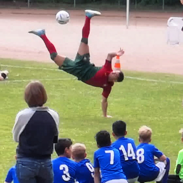 Fußball-Entertainment und Rahmenprogramm für einen Kindergeburtstag im Verein.