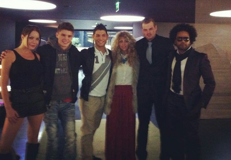 Deichmann Marketing-Kampagne in Lissabon – Gruppenfoto mit Fußball Freestyler Saki bei Event-Produktion Angelina Jolie, Justin Bieber, Shakira, Leonardo DiCaprio und Lenny Kravitz.