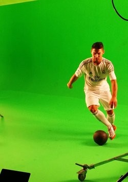 Ronaldo-Double Saki aus Frankfurt drehte in München seinen ersten TV-Spot.
