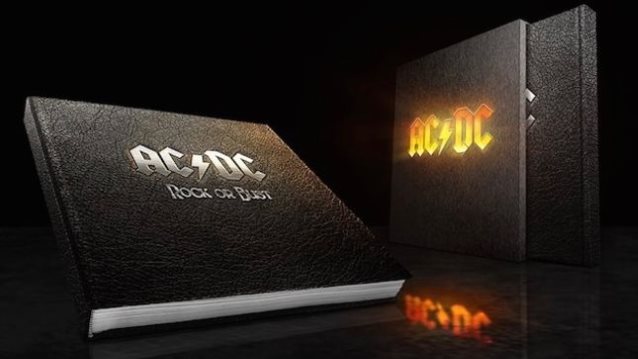 AC/DC: book fotografico ad Ottobre - UniversoRockMusicale