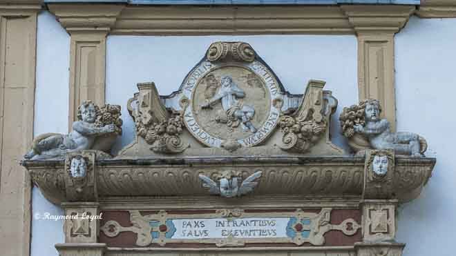 schloss neuhaus gaesteportal nordost treppenturm lucretia