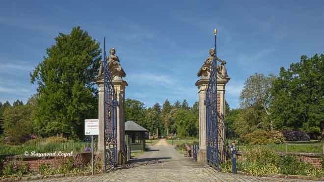 lembeck castle gate
