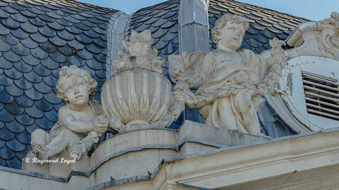 schloss benrath putten