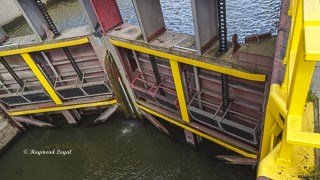 rhein-herne-kanal schleuse oberhausen schleusentor