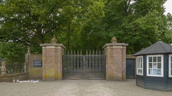 schloss wasserburg anholt eingang park