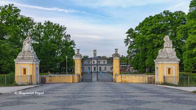 schloss augustusburg tor