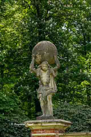 schloss lembeck gartentor skulptur