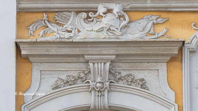 schloss augustusburg risalit suedseite ornament
