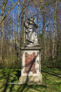 schloss nordkirhcen burgallee goetterskulptur
