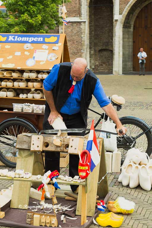 delft old town image