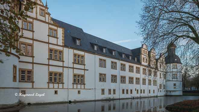 neuhaus castle
