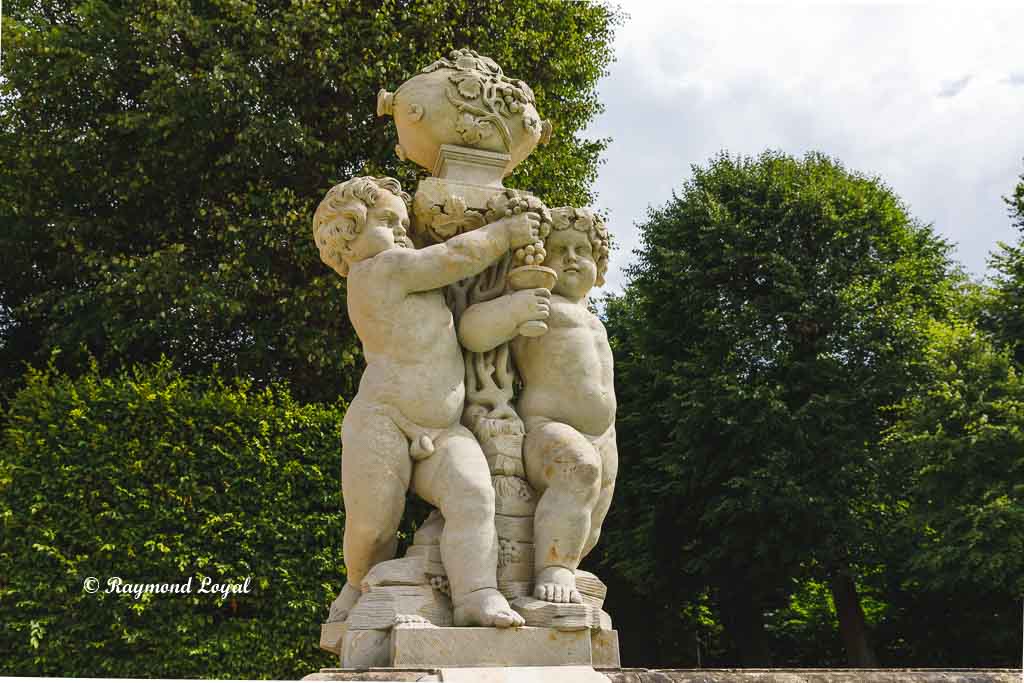 gosssedlitz baroque garden puti