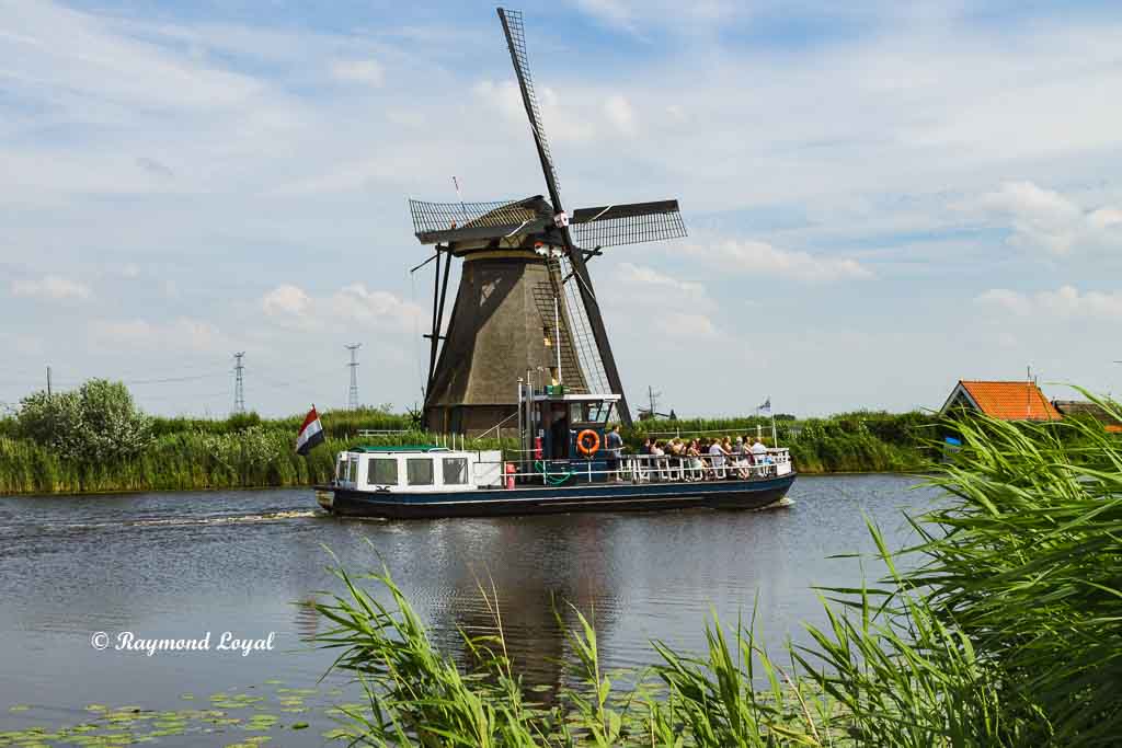 kinderdijk windmuehle boot