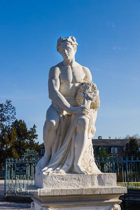 benrath palace bacchus sculpture