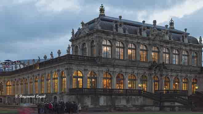 dresden zwinger schloss porzellanpavillon