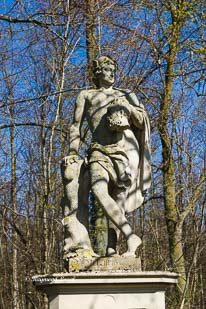 schloss nordkirchen burgallee goetterskulptur