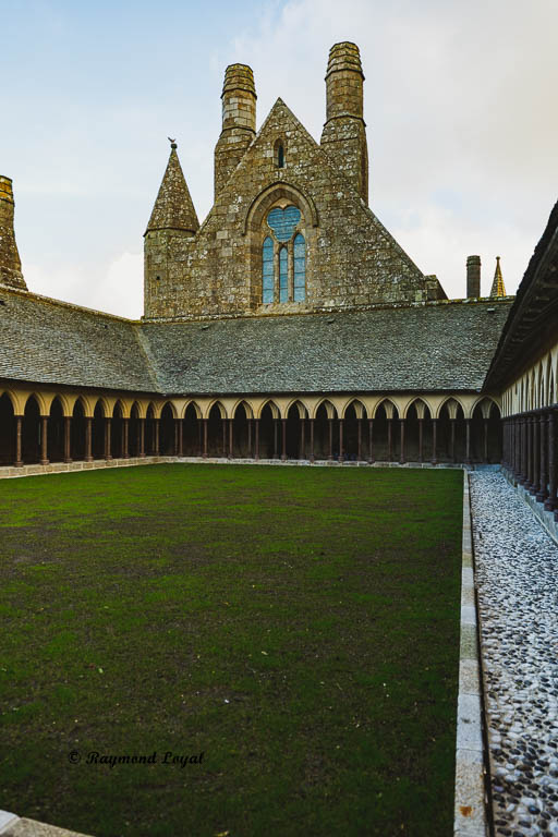 mont saint-michel cloister