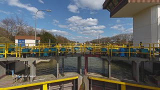 rhein-herne-kanal schleuse oberhausen schleusentor