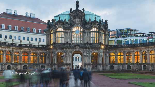 dresden zwinger schloss glockenpavillon bogengalerie