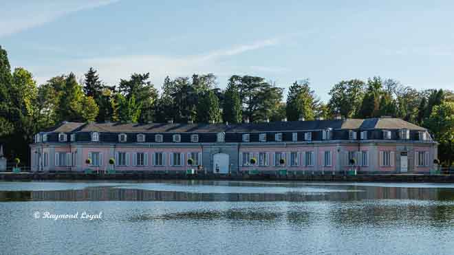 schloss benrath oestlicher kavaliersfluegel