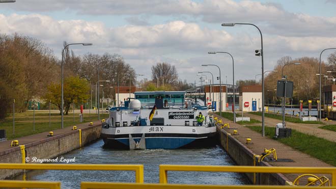 rhein-herne-kanal schleuse oberhausen