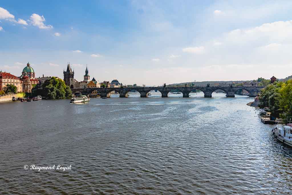 prague charles bridge