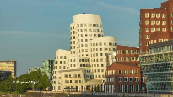 gehry buildings duesseldorf media harbour