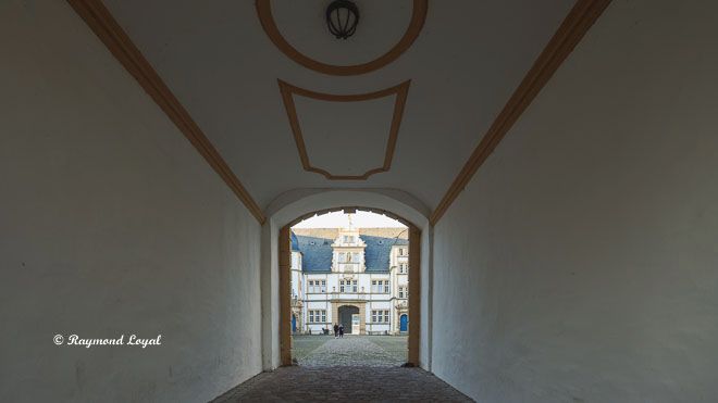 schloss neuhaus