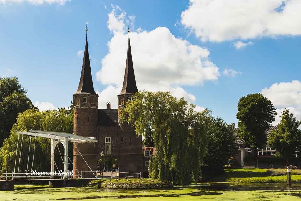 delft old town image
