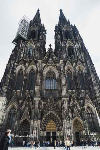 koelner dom fassade kirchturm kirche