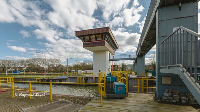 rhein-herne-kanal schleuse oberhausen