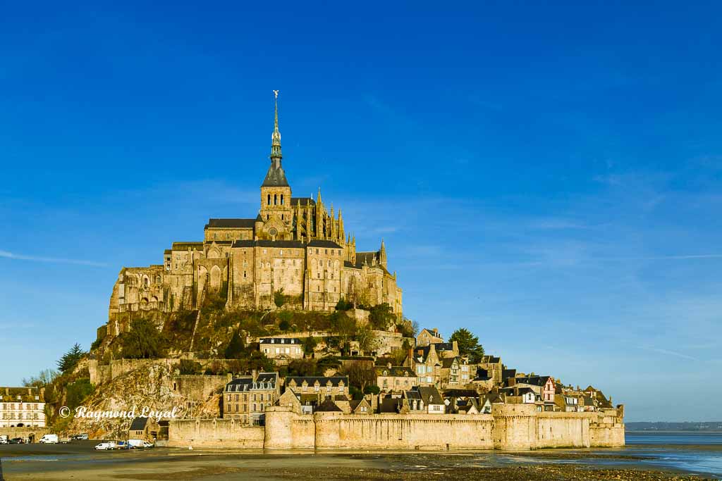 mont saint-michel image