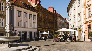 ljubljana old town image