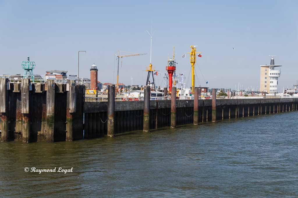 cuxhaven port image