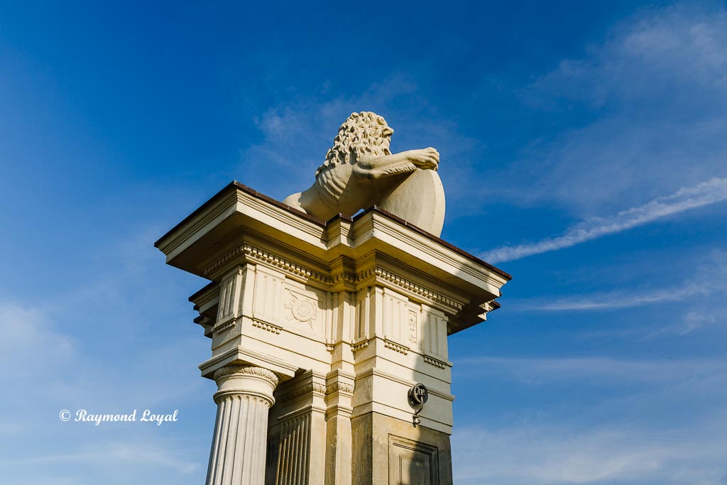 nordkirchen palace lions gate post