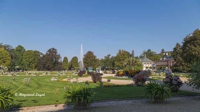 dresden schloss pillnitz gartenanlage