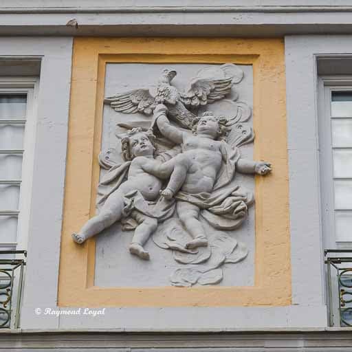 schloss augustusburg bruehl puttenfries
